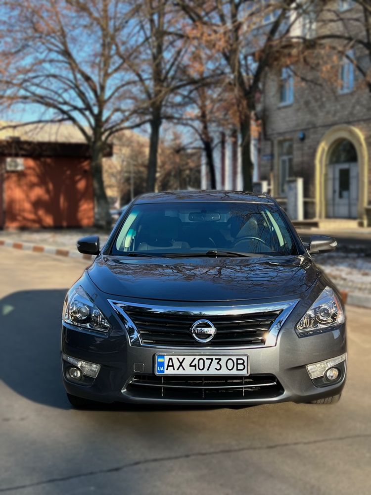 Nissan Altima SL(максимальная) Газ/бензин | Идеальное состояние
