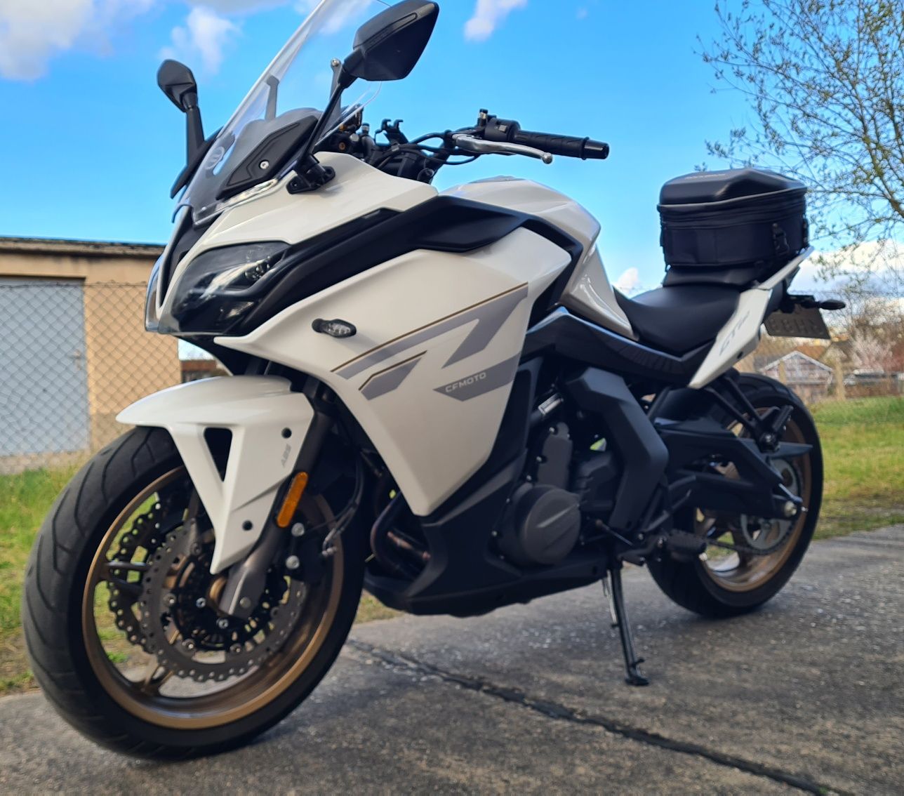 CF MOTO 650 GT Super Stan