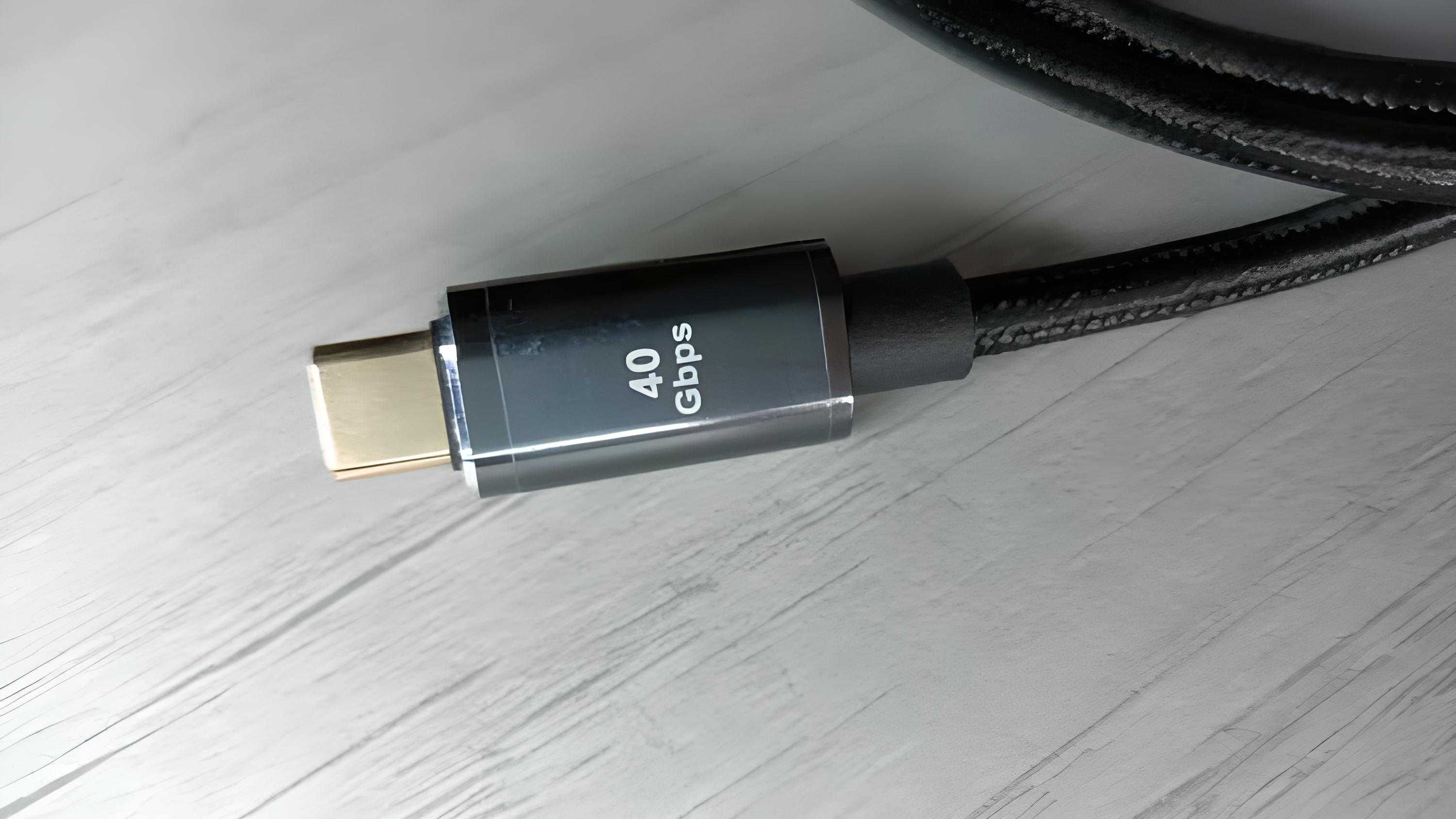 Подовжувачі-перехідники 240W Thunderbolt 4 USB Type-C 4.0 40Gbps