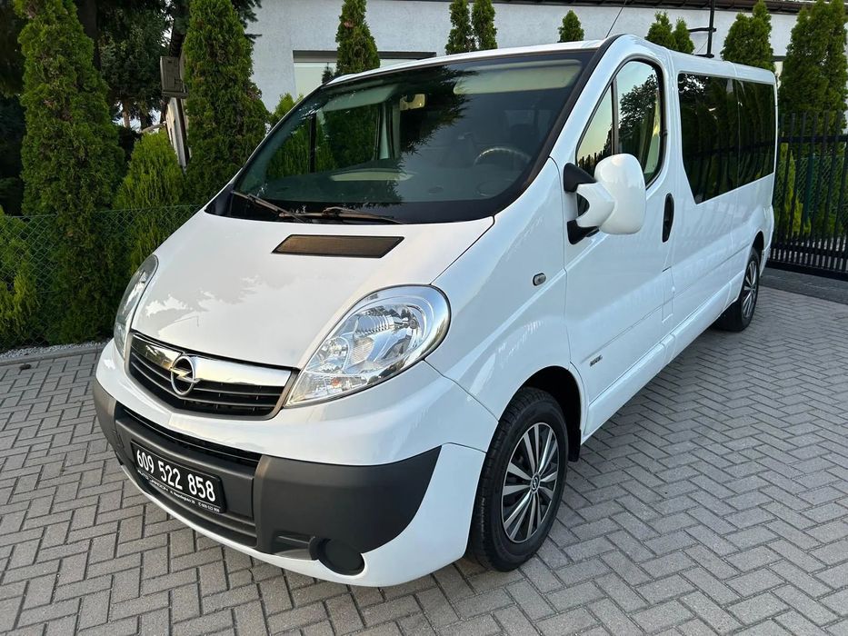 Renault Trafic L2 H1* Long * 9-o Osobowy * Skrzydełka Tył !!! *2.0 DCi *230000km !!