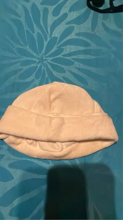 4 gorros de bebé/criança