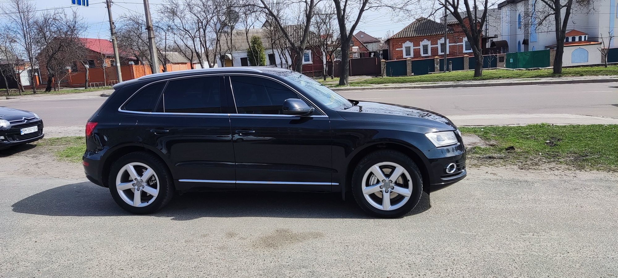 Продам Ауди Q5 2014