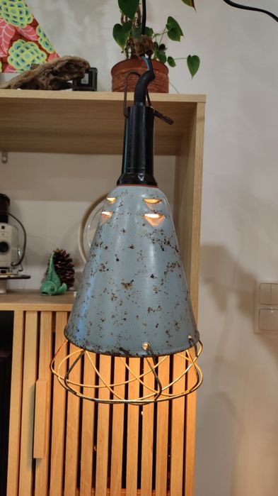 Candeeiro Industrial Antigo