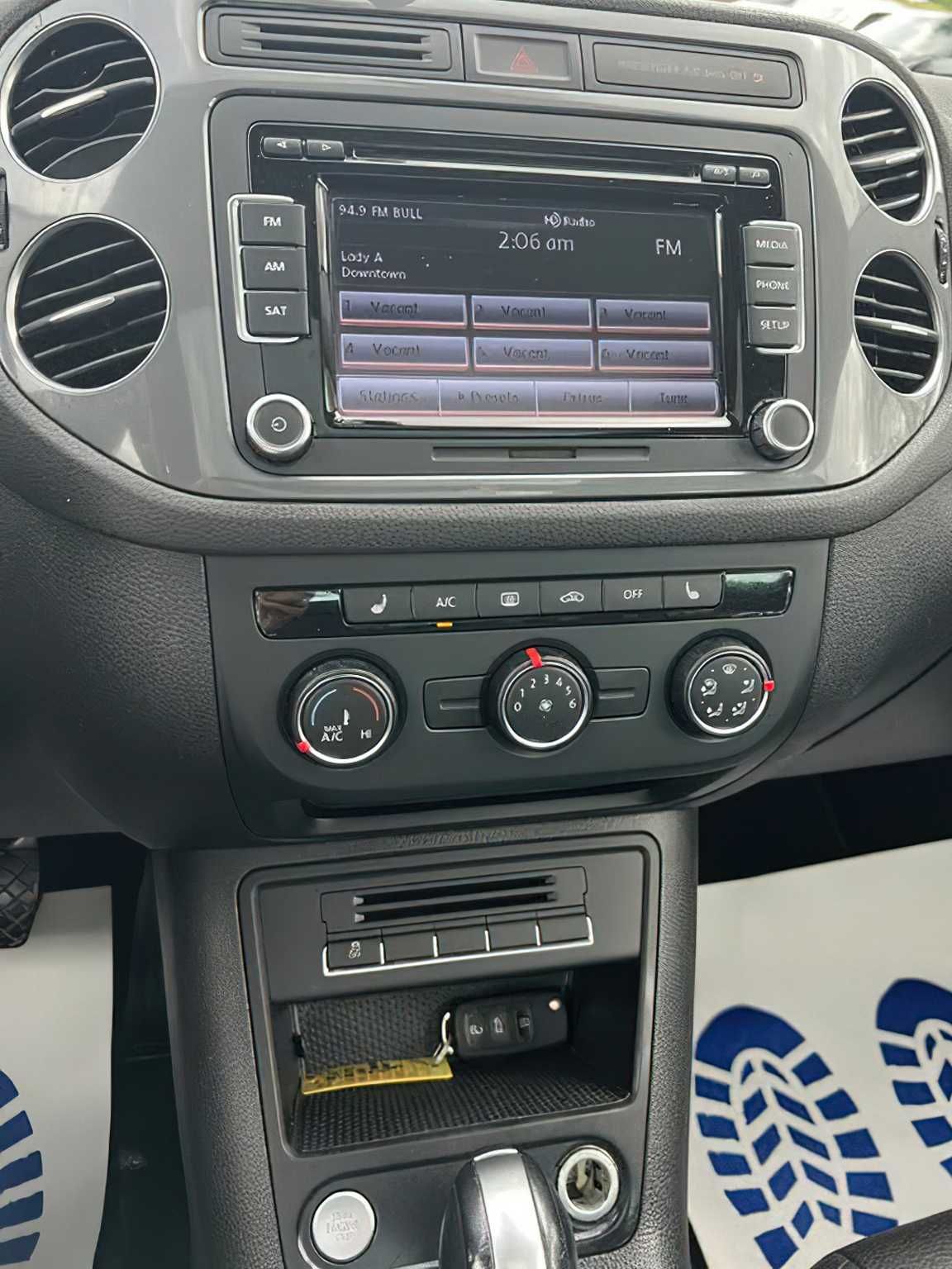 Volkswagen Tiguan  SE 2015
