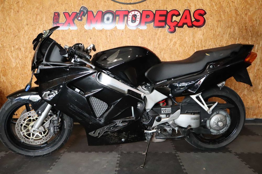 Honda VFR 800 para peças.