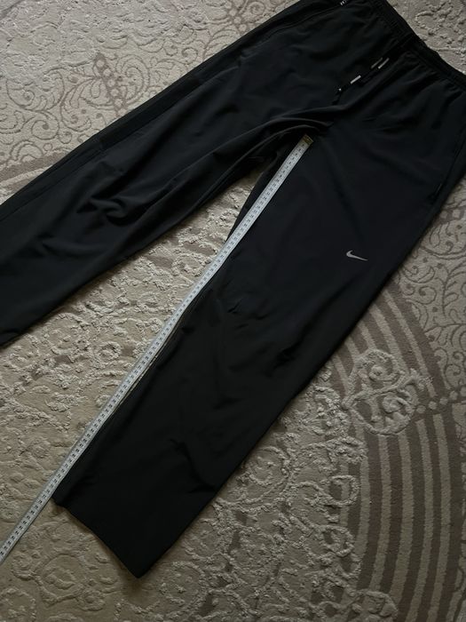 Чоловічі оригінальні штани Nike S-M розмір