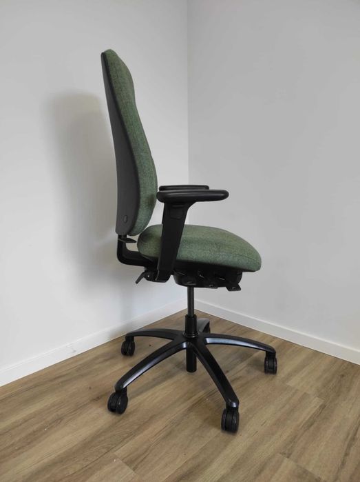 Fotel ergonomiczny RH Logic 200 Flokk – biurowy, regulowany, premium