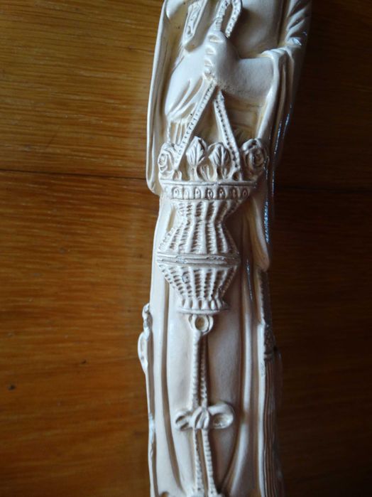 Escultura chinesa vintage em resina