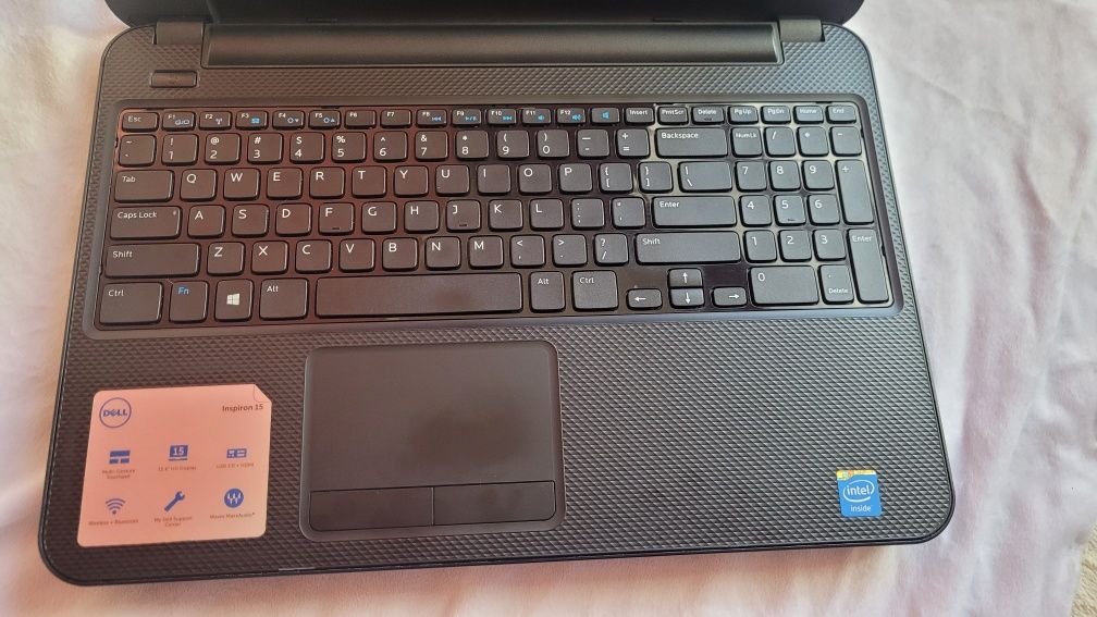 Dell Inspiron 3537 15,6 дюймів Celeron 2955 ноутбук