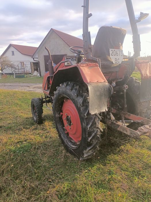 Продам хороший трактор