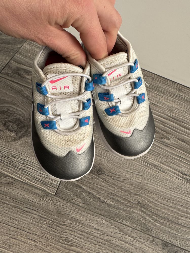 Buty dziecięce Nike Air Max Axis 22