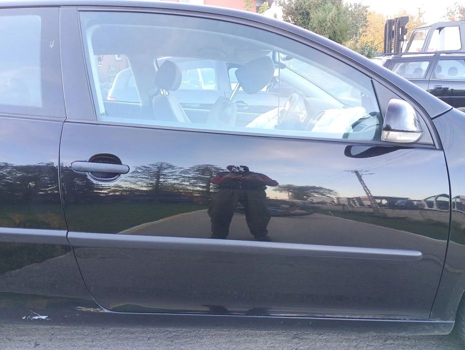 VW GOLF V 3d drzwi prawe