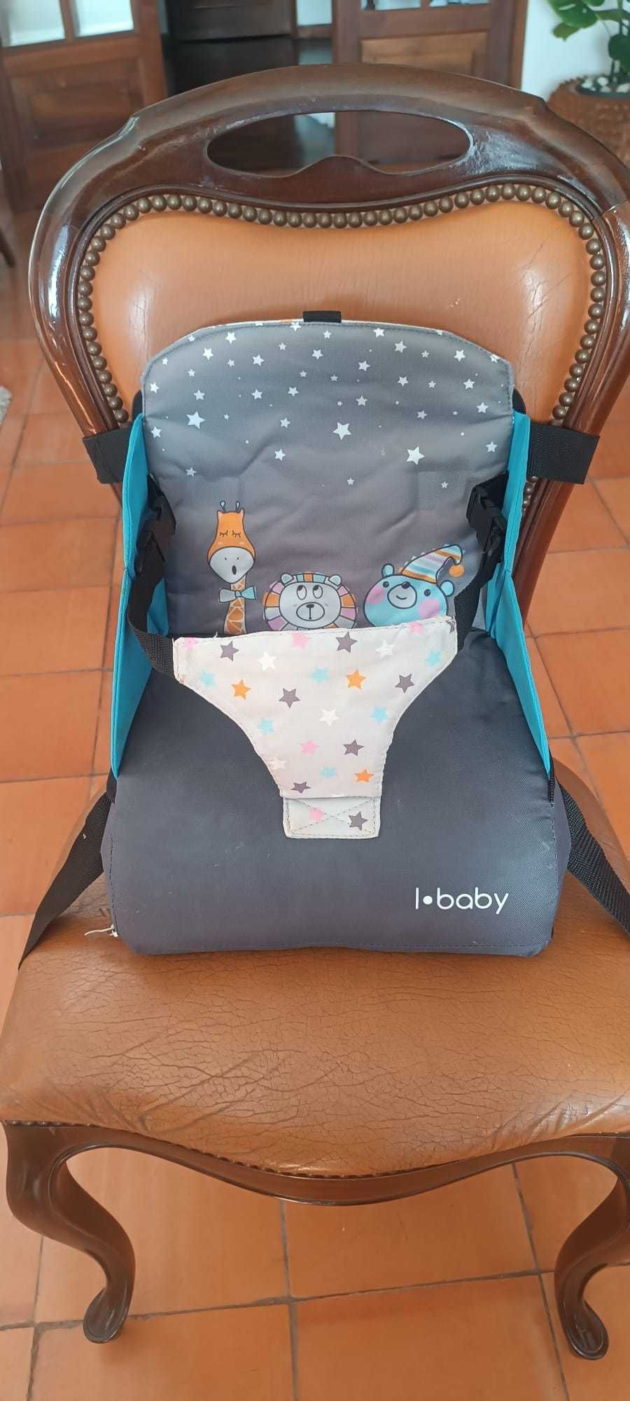 Cadeira de alimentação semi nova