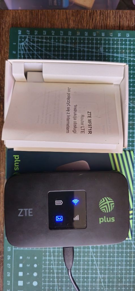 Ruter ZTE MF971R.