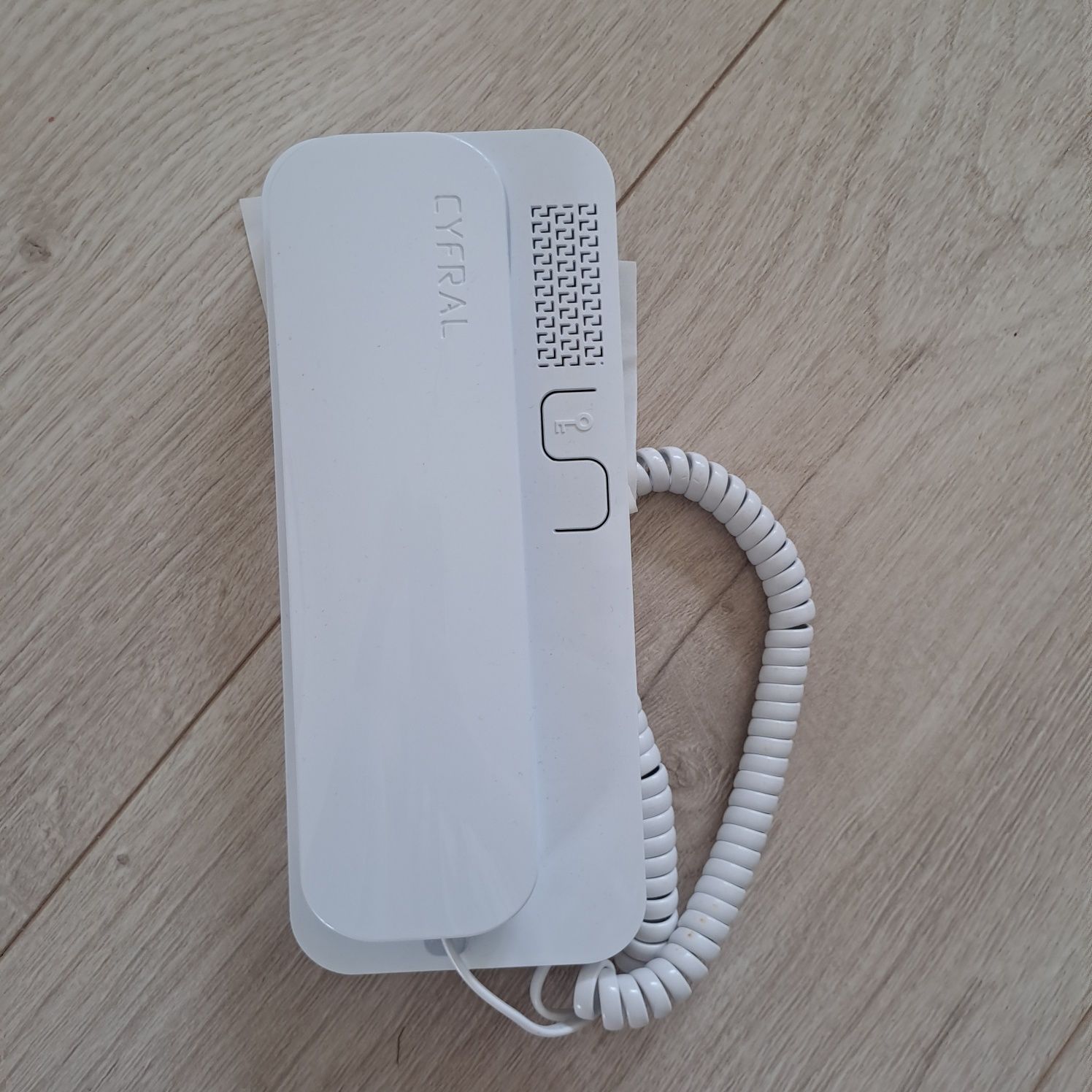 Domofon nieużywany Cyfral Smart 5p biały