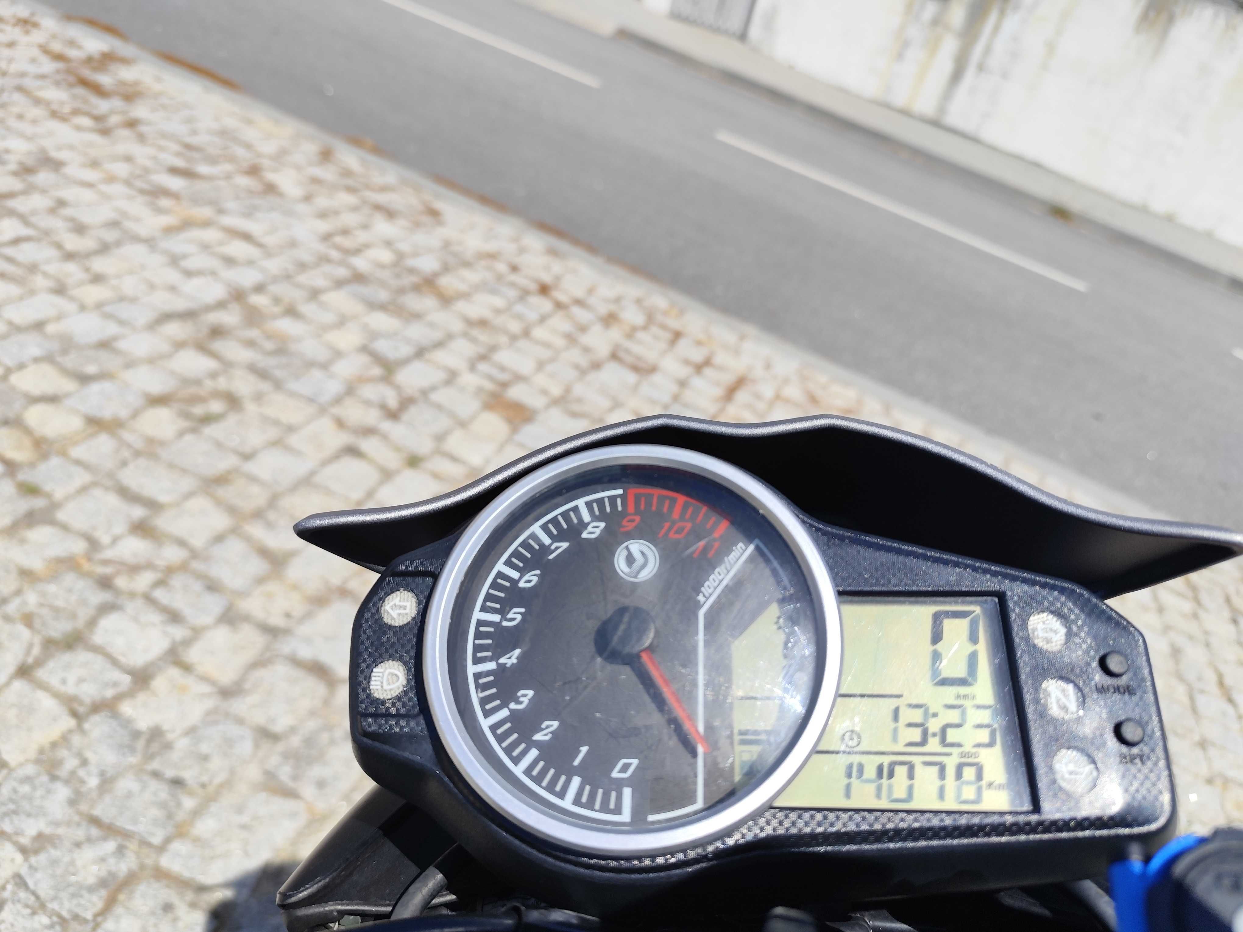 Sym Wolf 125 em bom estado