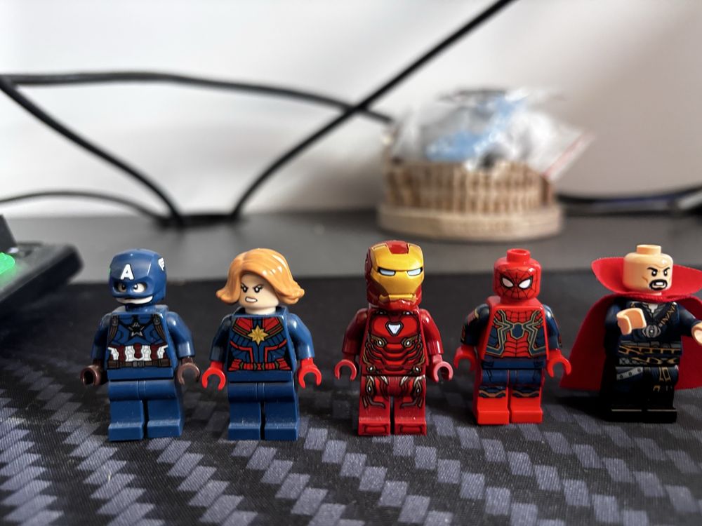 Lego marvel minifigurki na sztuki
