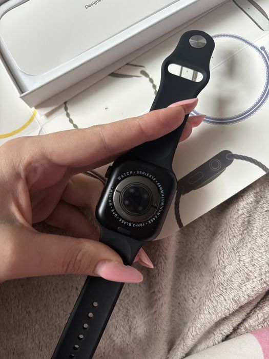 Smartwach na podobe apple watch