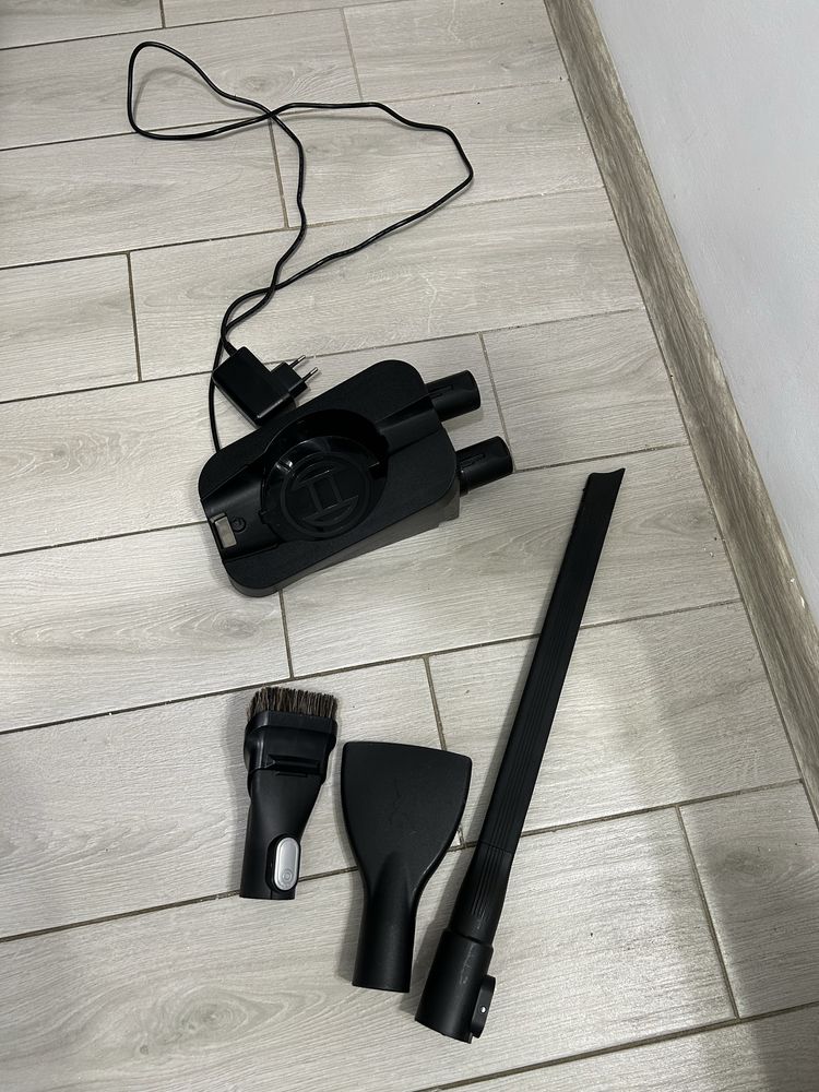 BOSCH BBS711W пилосос акумуляторний