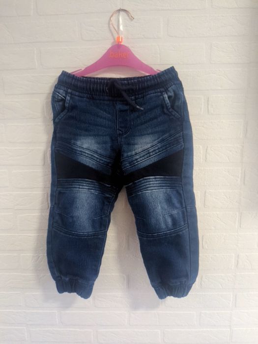 Super jeansy joggery Lupilu 98 – świetny stan!