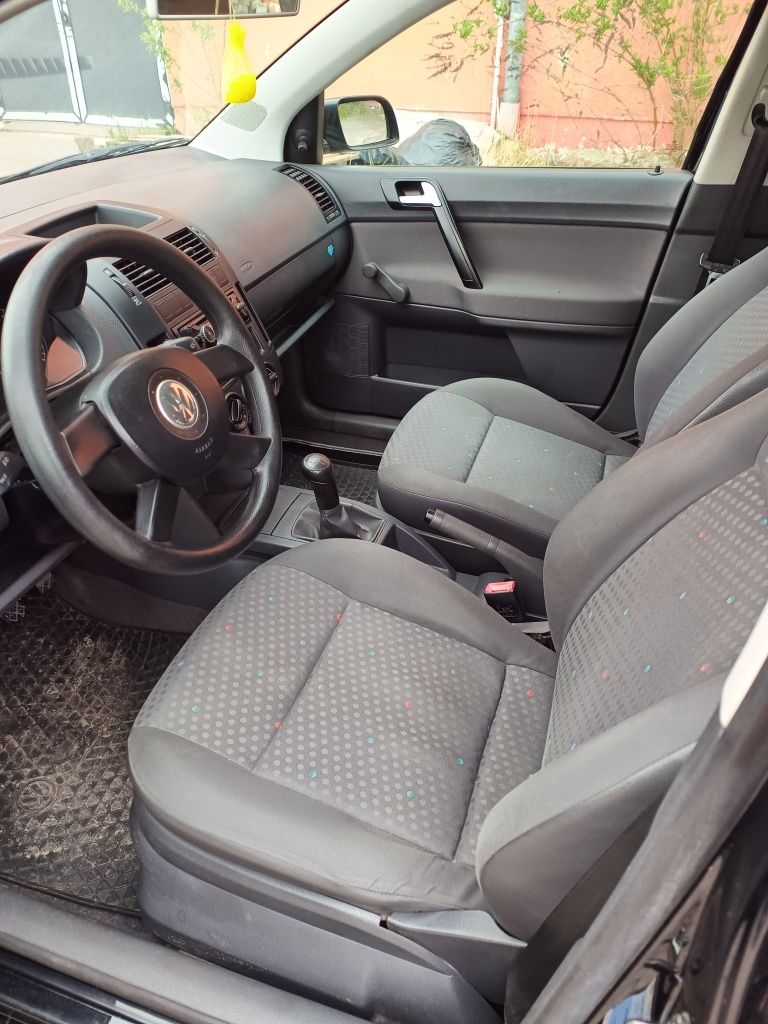 VW Polo 1.4 benzyna 75KM, zarejestrowany, ważne opłaty, klima, serwis