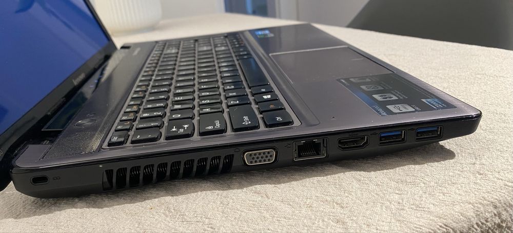 Laptop Lenovo ideapad Z580 8 GB RAM / 932 GB HDD / Intel Core i7