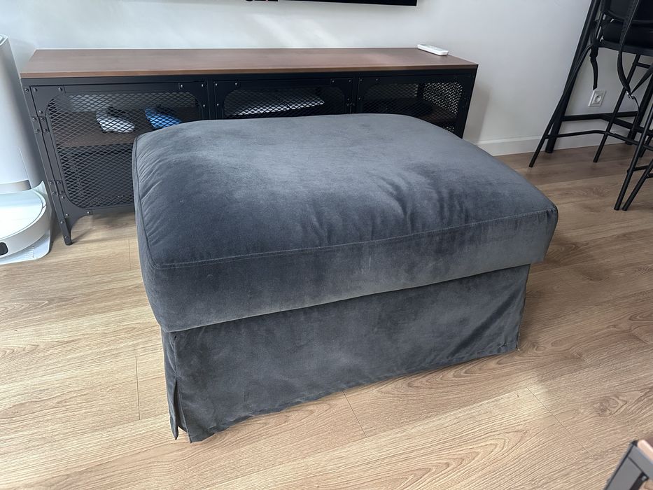 Podnóżek pufa ze schowkiem Ikea Farlov