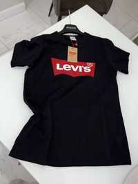 Новая классная футболка Levis