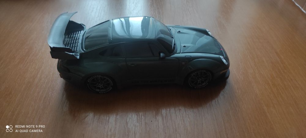 Машинка на радіоуправлінні