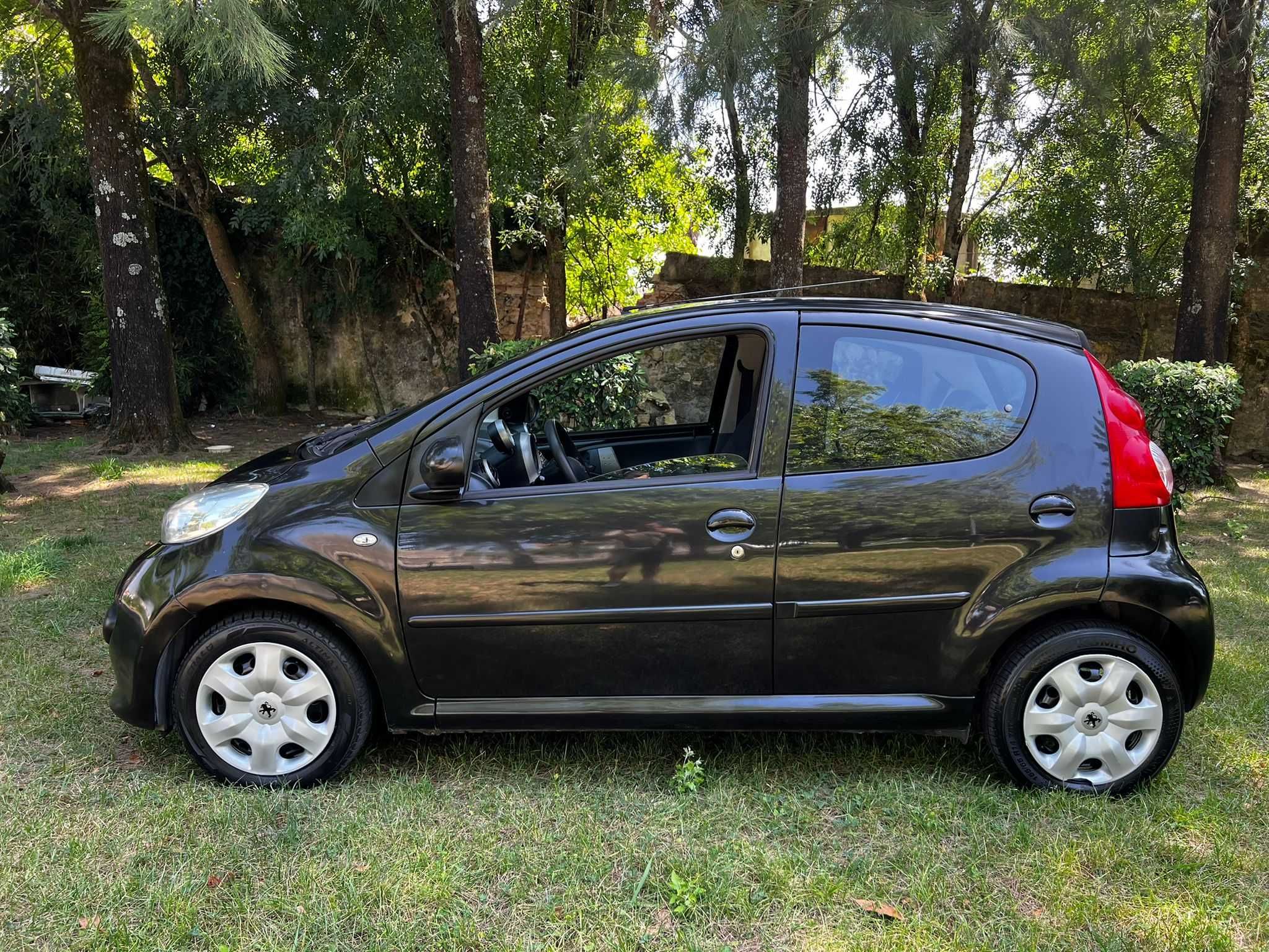 Peugeot 107 1.0 (1 Registo) - Excelente Estado Geral - SÓ 180.000 Kms