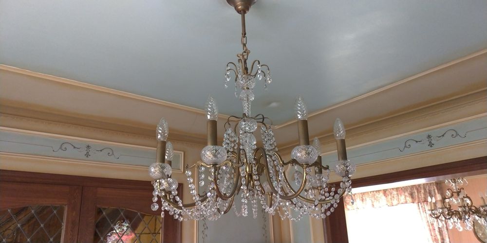 Kryształowy francuski żyrandol antyk