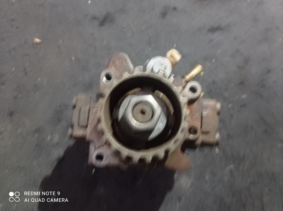 Топливный насос 1,6ehdi ТНВД Citroen c4 picasso Jumpy Expert  peugeot