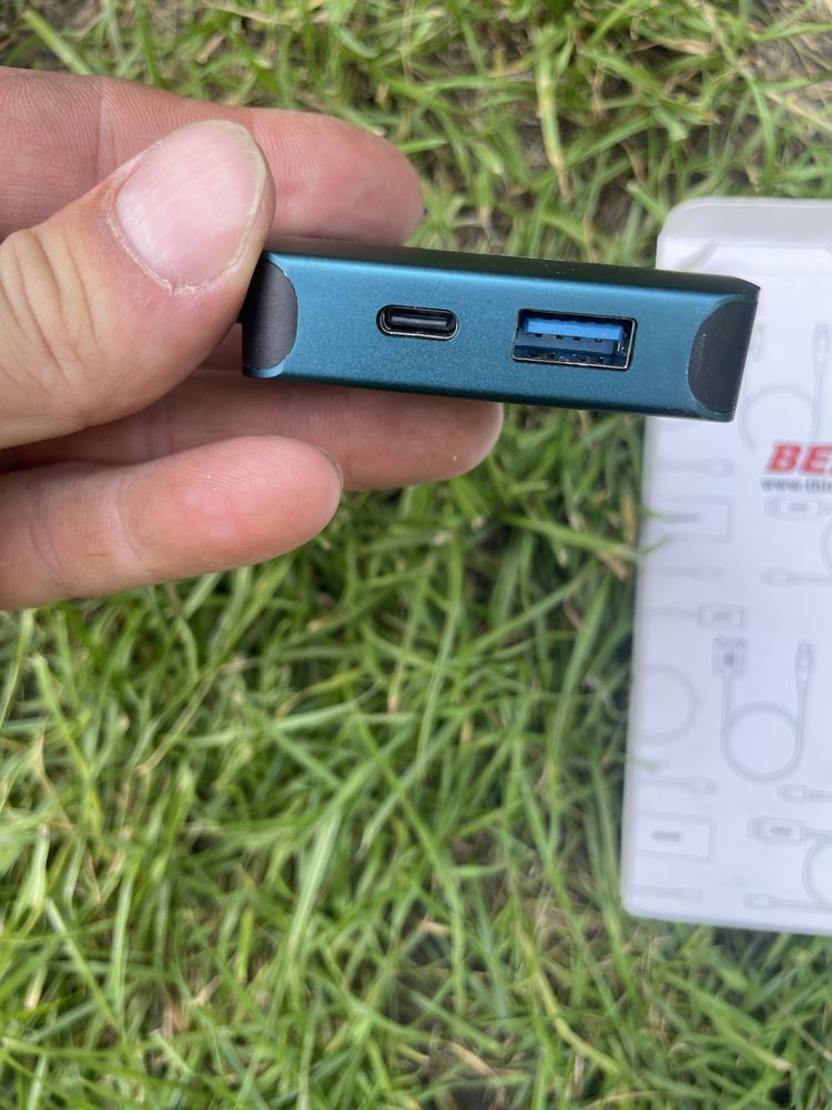 BENFEI USB-C HUB 4-в-1  HDMI, VGA, USB, зарядка