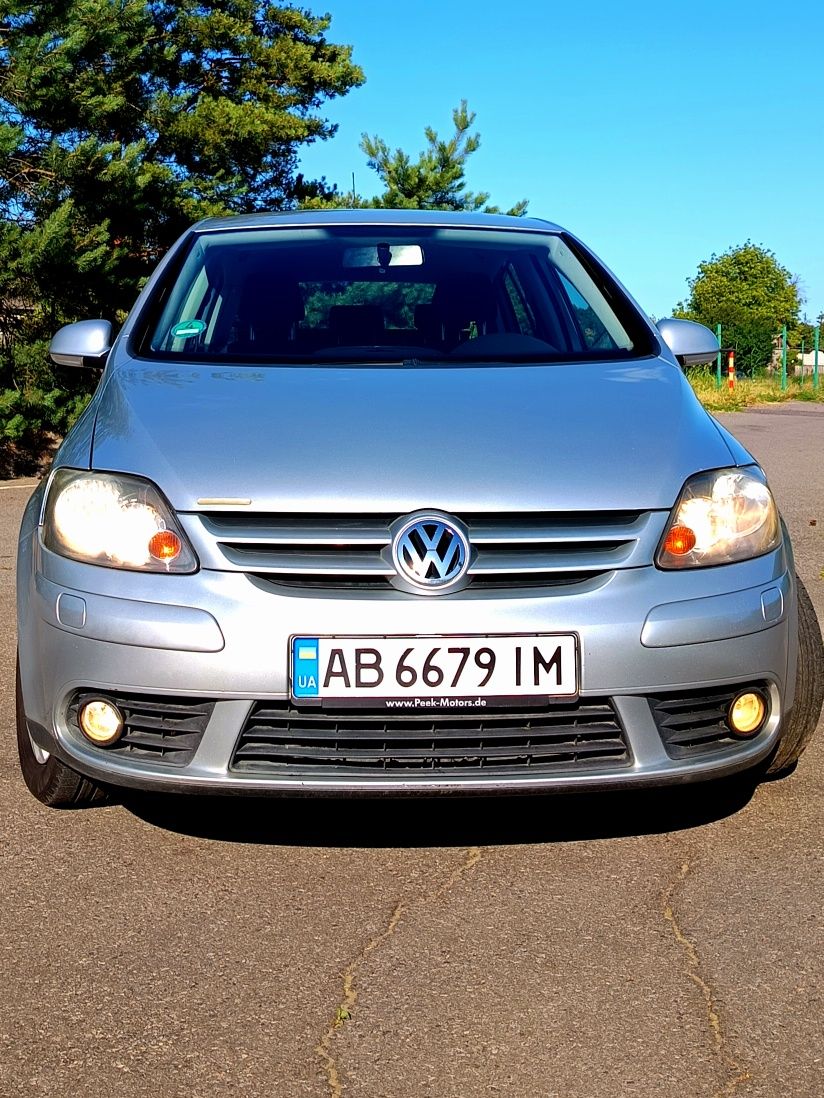 Продам GOLF PLUS 1.4MPI.