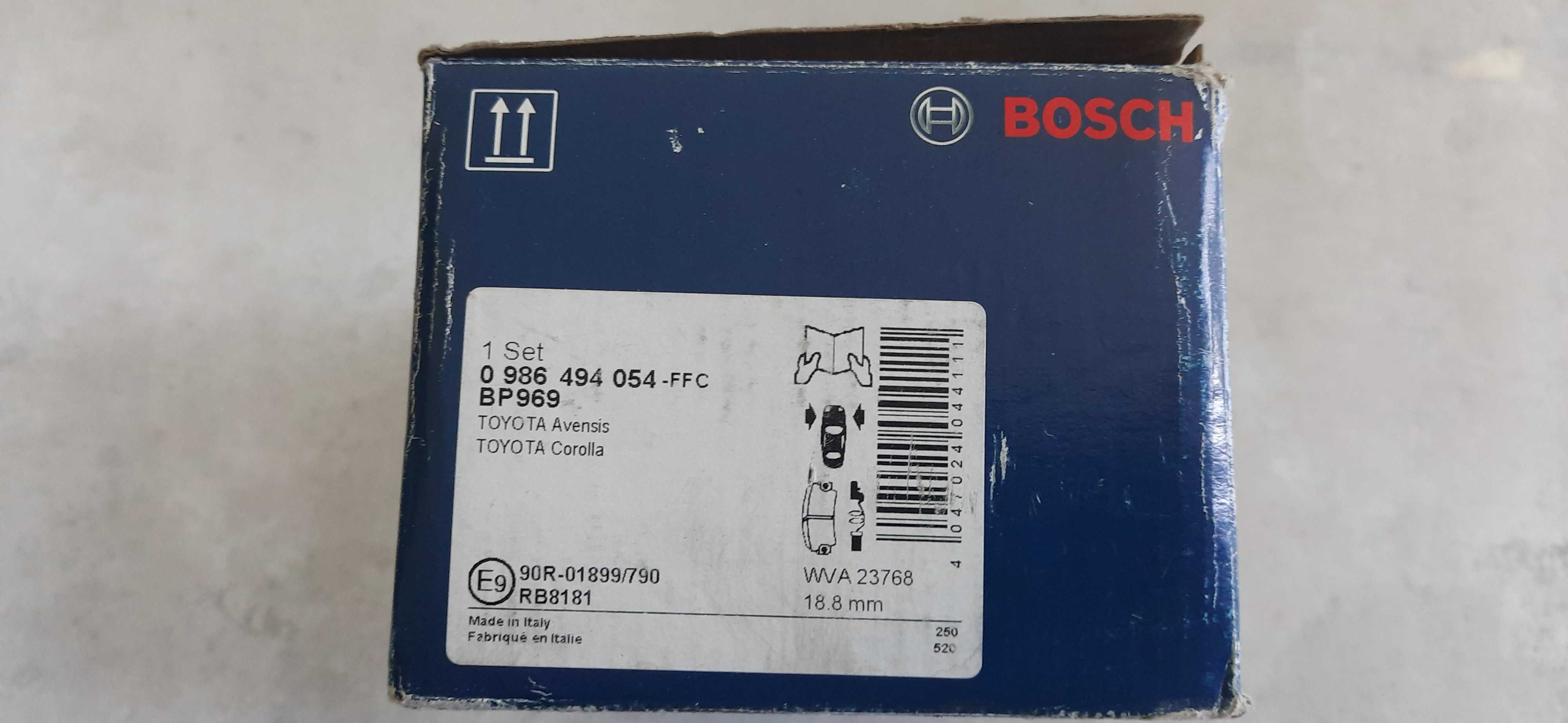 Klocki hamulcowe  Bosch przód Toyota Avensis, Corolla