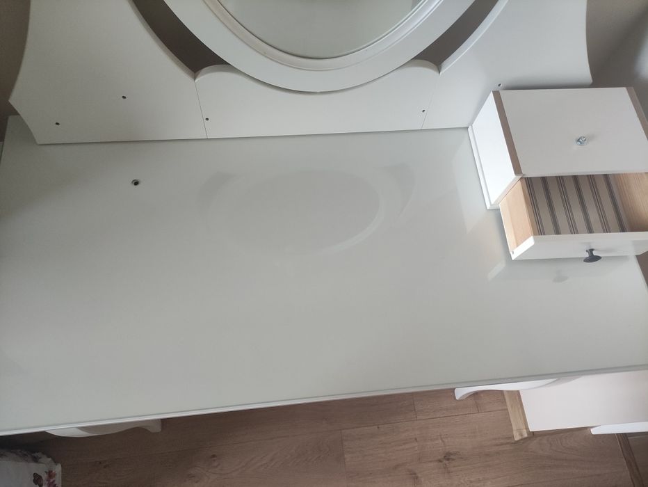 Toaletka Hemnes Ikea