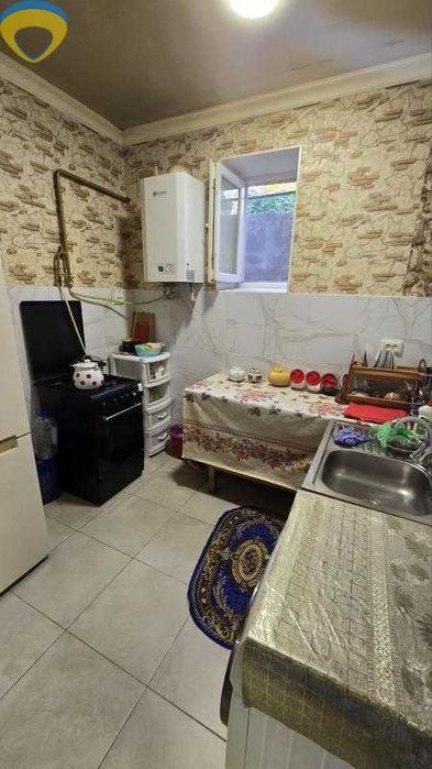 Двокімнатна квартира з АГВ і місцем під авто.