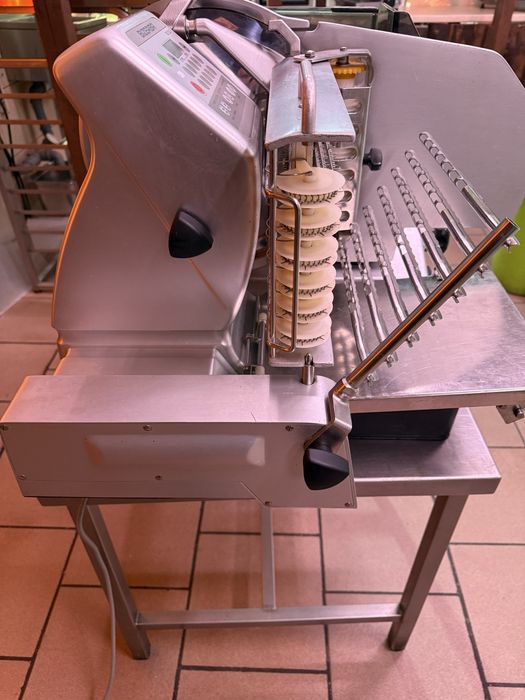 Krajalnica do wędlin i sera automatyczna BIZERBA VS 12D