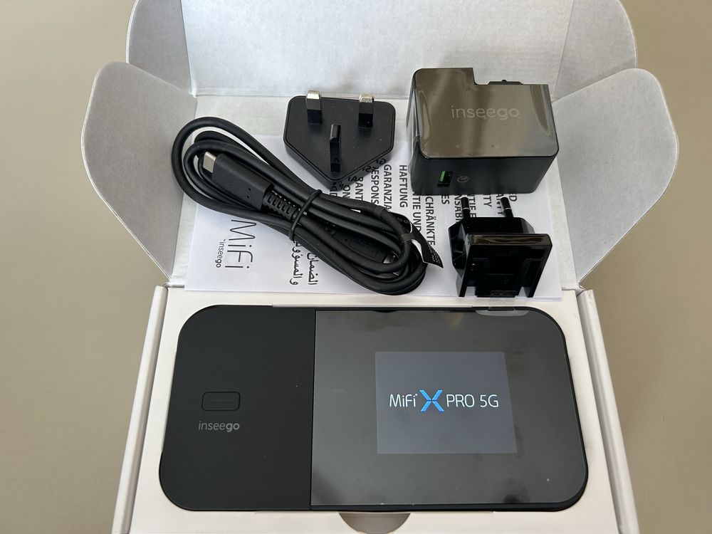 Inseego MiFi X PRO 5G M3000 — 5G, Wi-Fi 6 Ethernet мобільний роутер