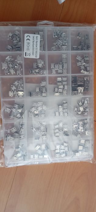 240 Conectores de carga