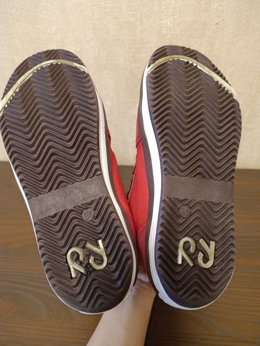 Демісезонні чобітки, сапожки Reima.