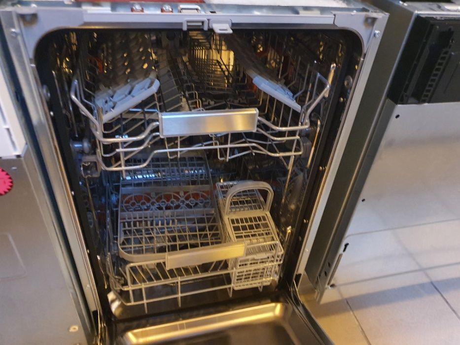Zmywarka Hotpoint Ariston HSIO 3T235 WCE