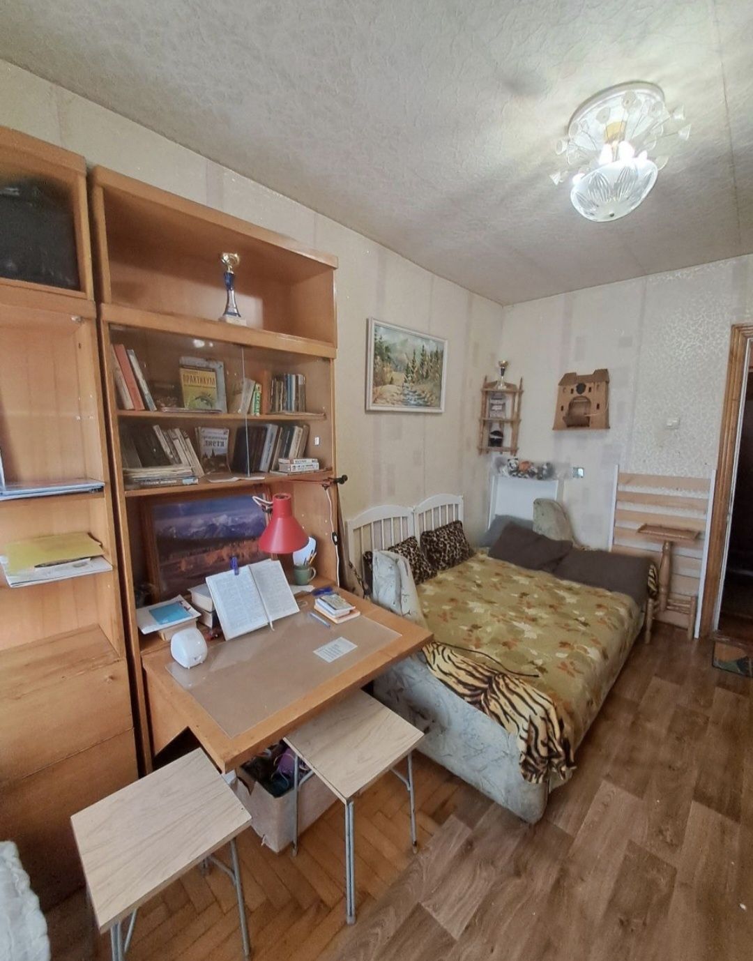 Здається двох кімнатна Росвигово.