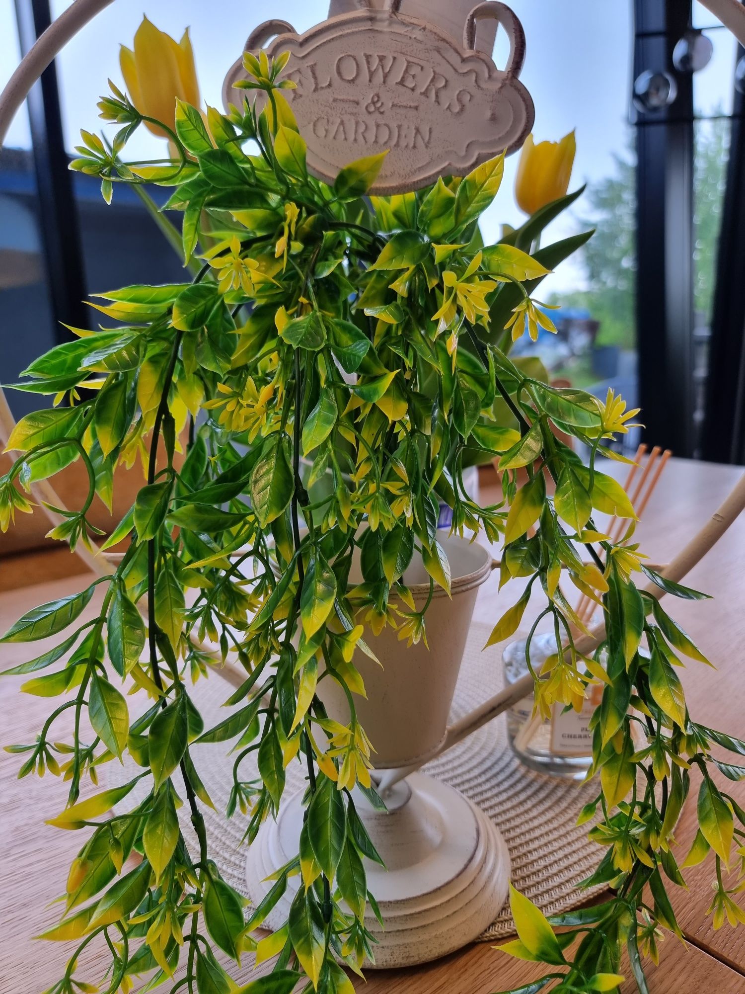 Sztuczne kwiaty pnącza pnącze zwis do altanki wazonu żółte dlugie