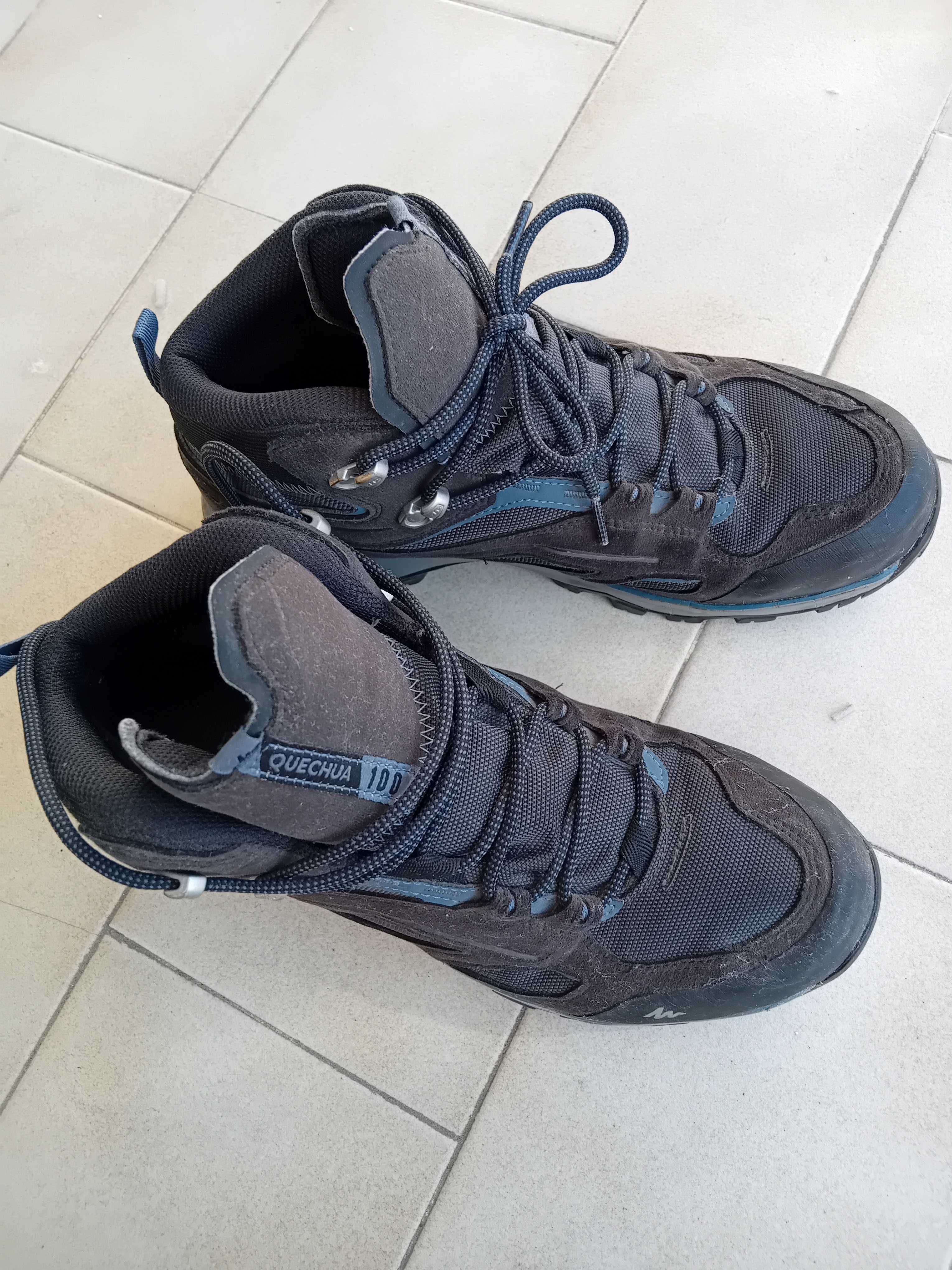 Botas montanhismo quechua rapaz