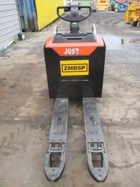 Wózek paleciak elektryczny Toyota 8PLL20 2000 kg yale