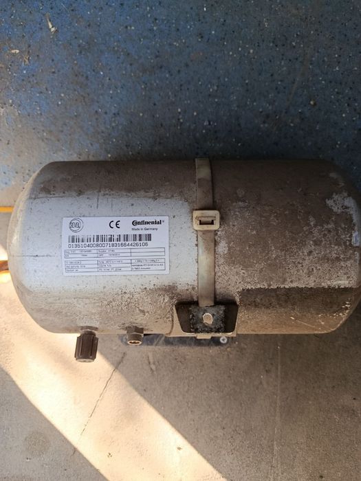 Продам компресор пневмо підвіски і ресивир задньої підвіски