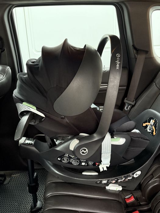 Автокрісло cybex cloud T+