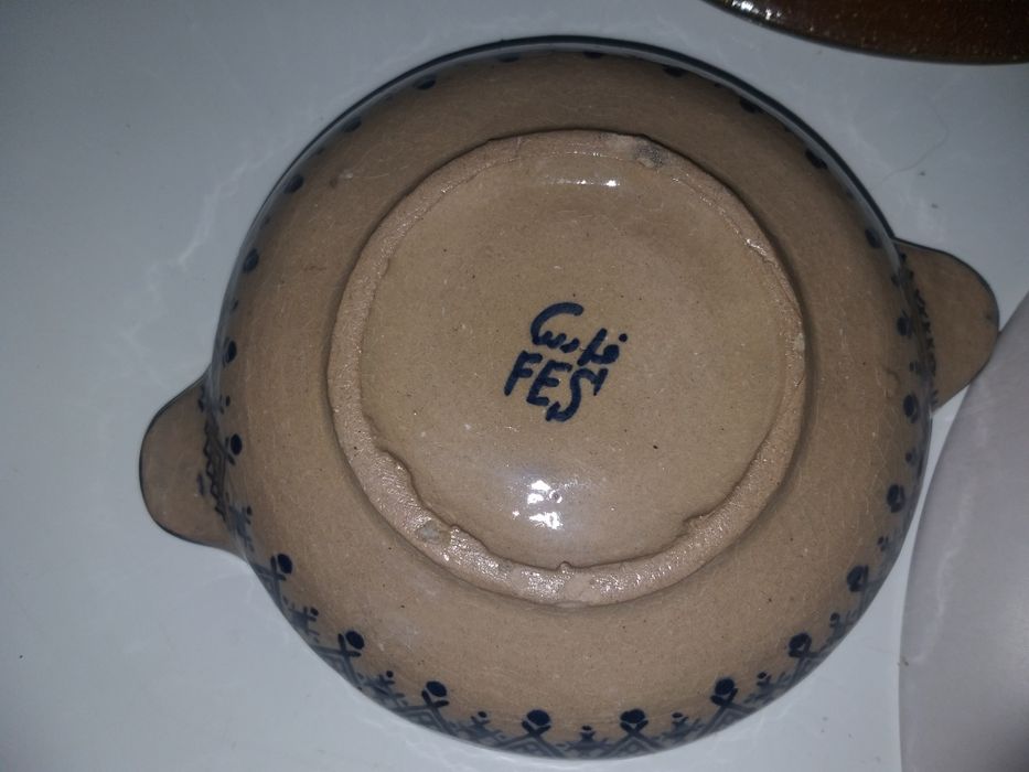 Cztery,stare,ceramiczne talerze z sygnaturami recznie malowane