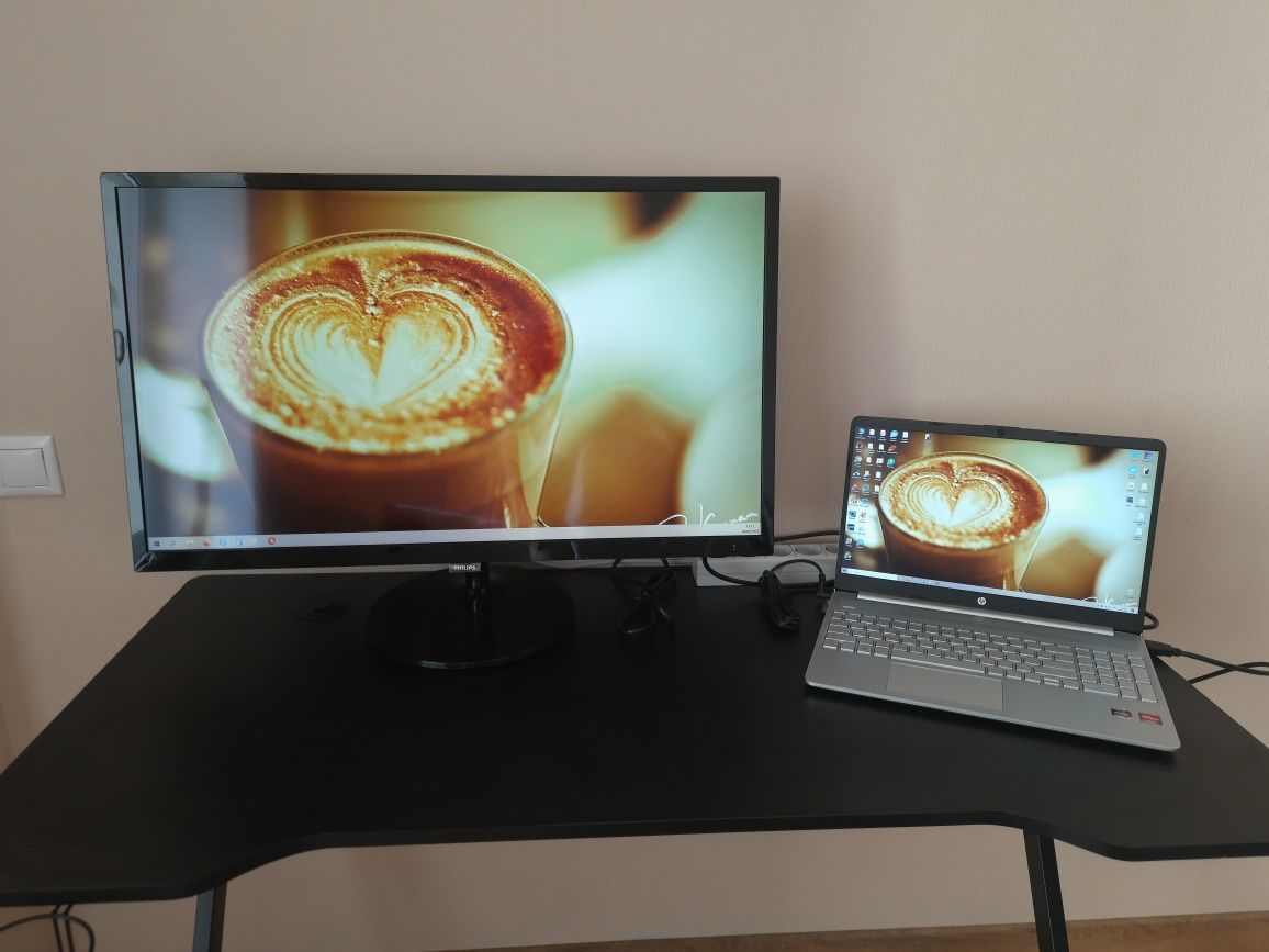 Монітор 31.5" Philips 327E8QJAB/00